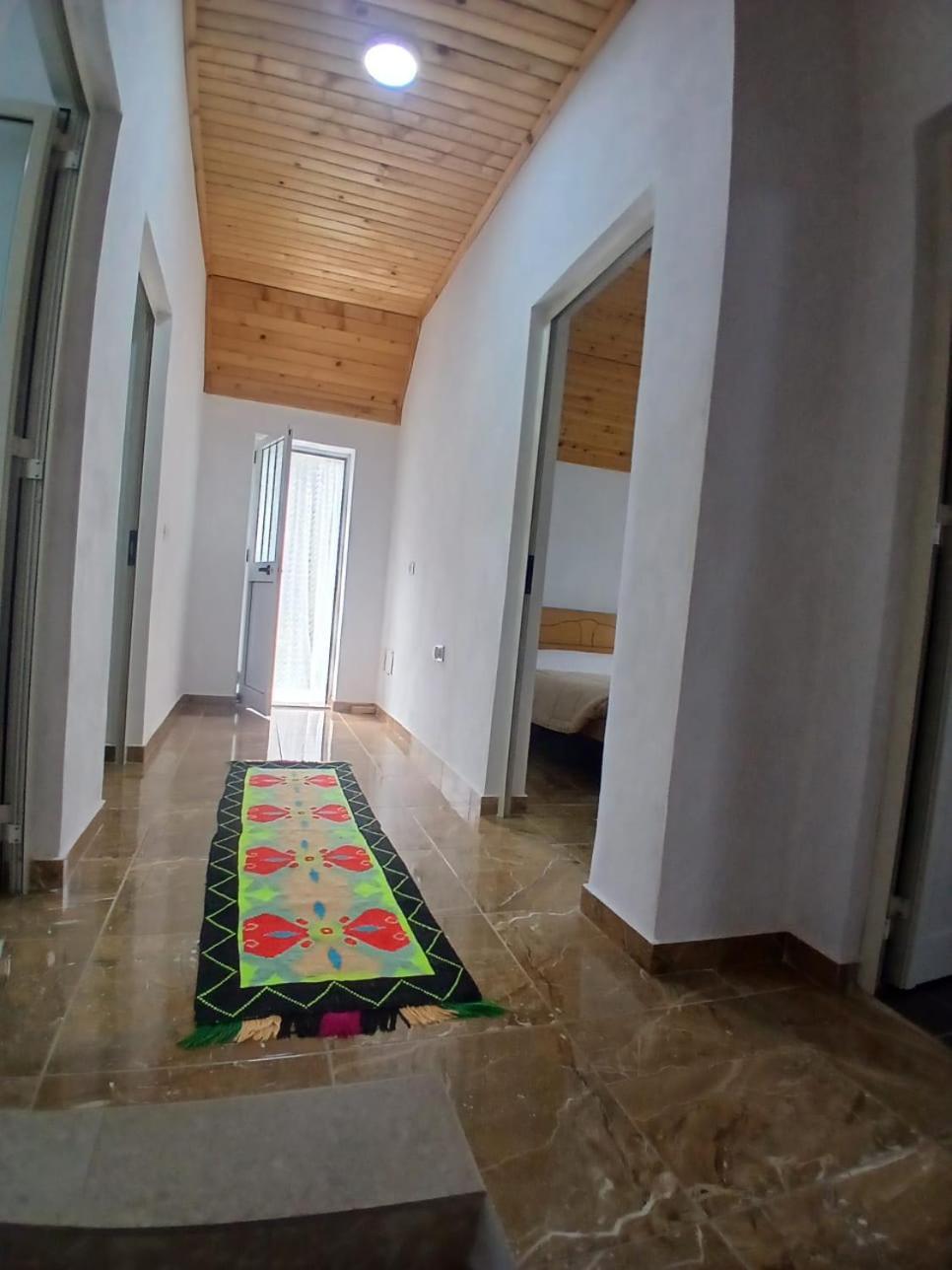 Bujtina Milani Acomodação com café da manhã Shkodër Exterior foto