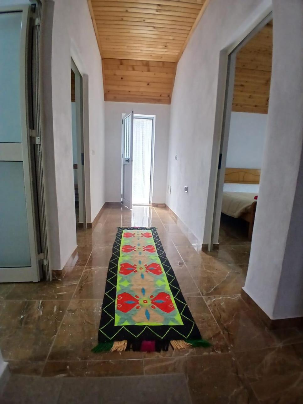 Bujtina Milani Acomodação com café da manhã Shkodër Exterior foto
