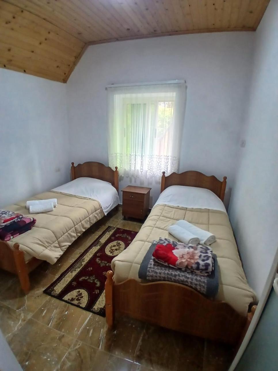 Bujtina Milani Acomodação com café da manhã Shkodër Exterior foto
